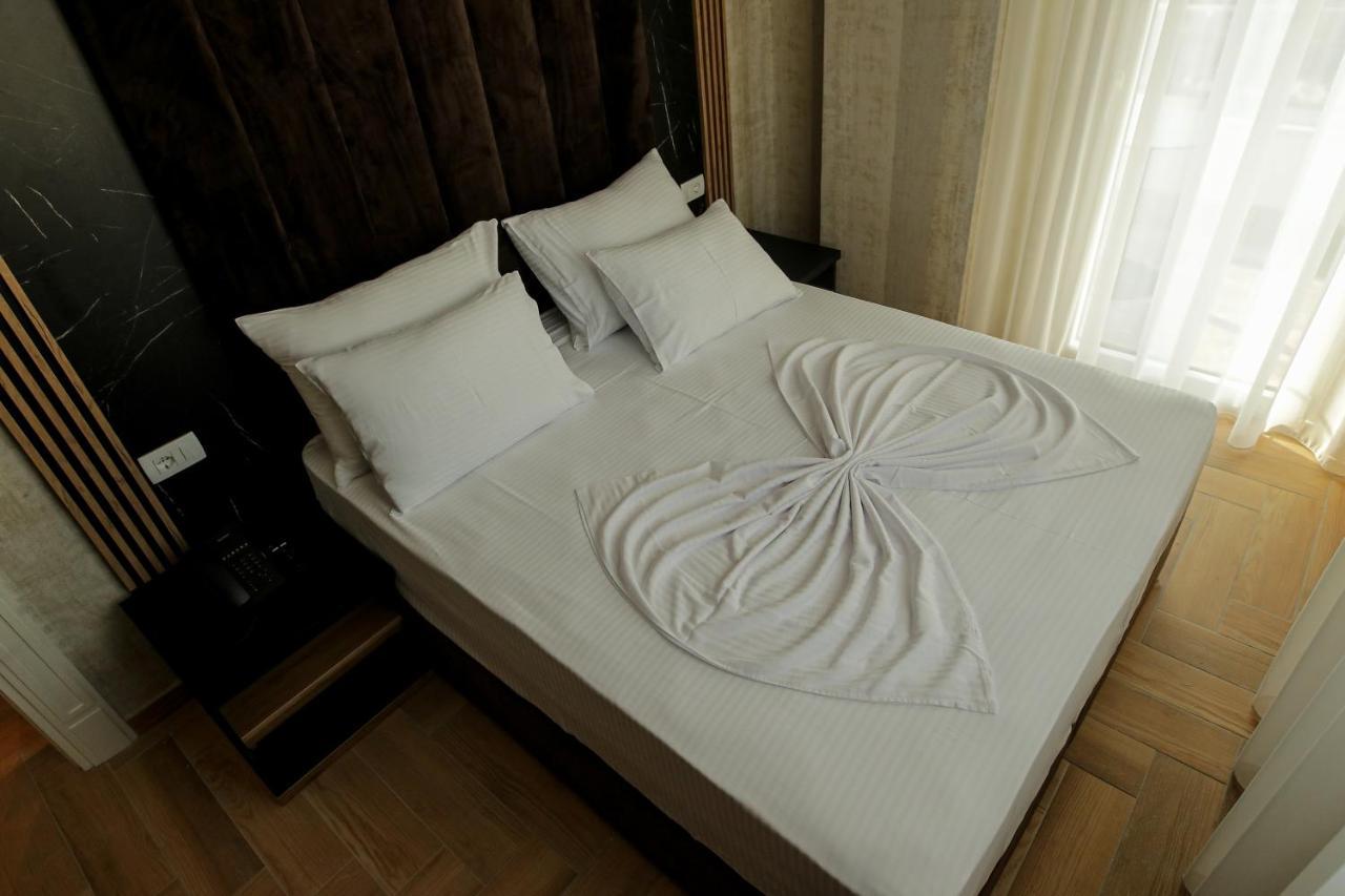 Rozafa Blu Hotel Shëngjin Exteriör bild